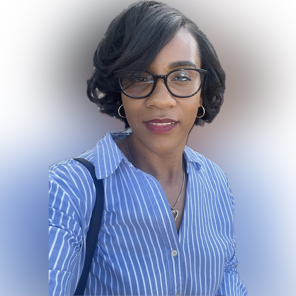 Meet your Posher, Alyice